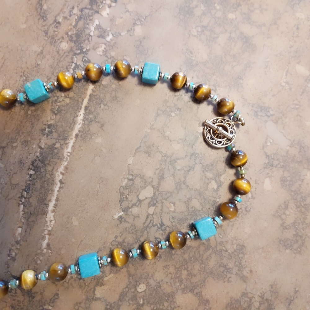 Cat's Eye/Turquoise and Gold Tone Beaded Necklace 25 in